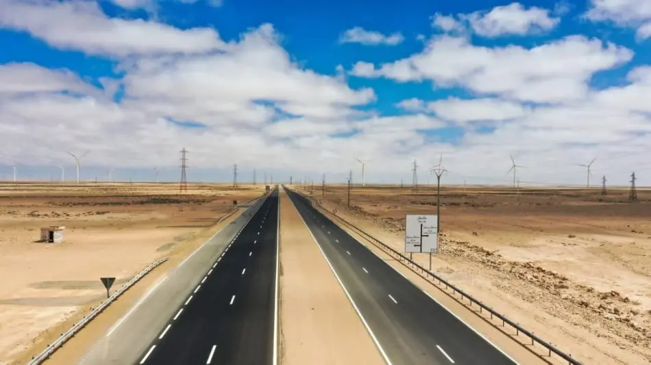 الطريق السريع تزنيت الداخلة