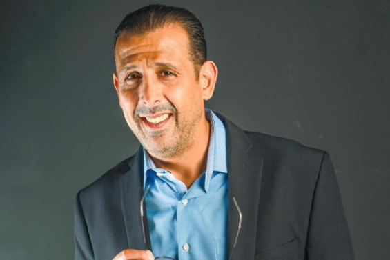 مصطفى لخصم